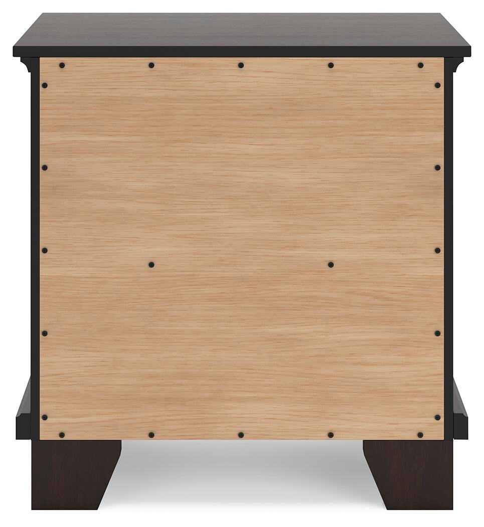 Covetown California King Panel Bed, Dresser, Mirror, Chest and Nightstand