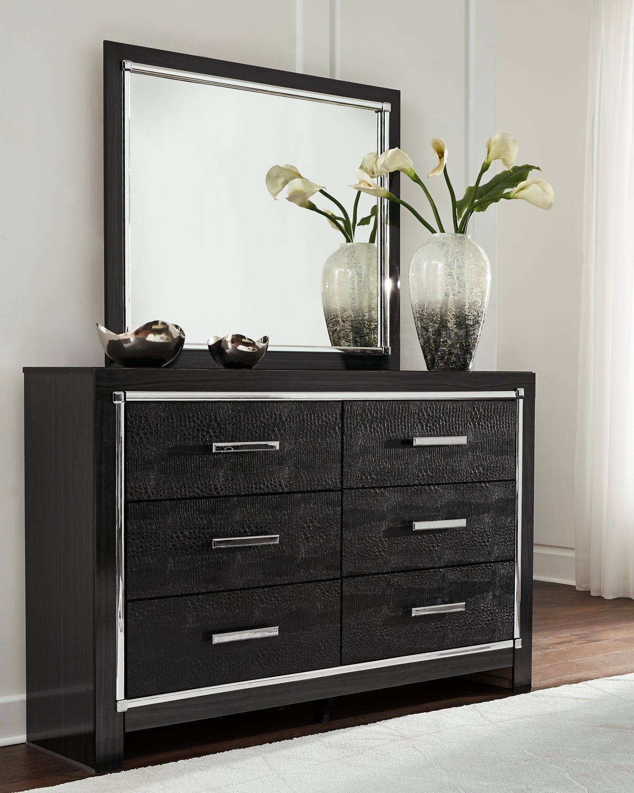 Kaydell King Panel Bed with Storage with Mirrored Dresser
